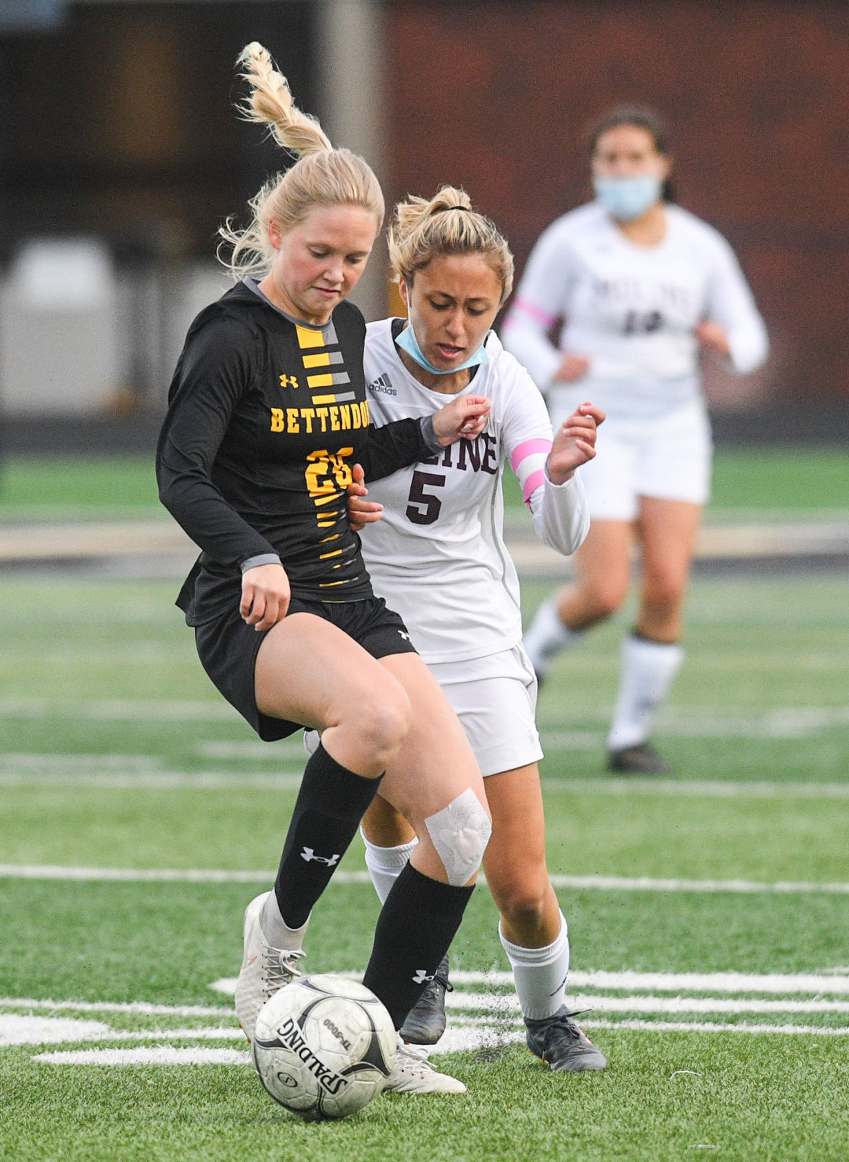 052721-qc-spt-moline-bett-soccer-002